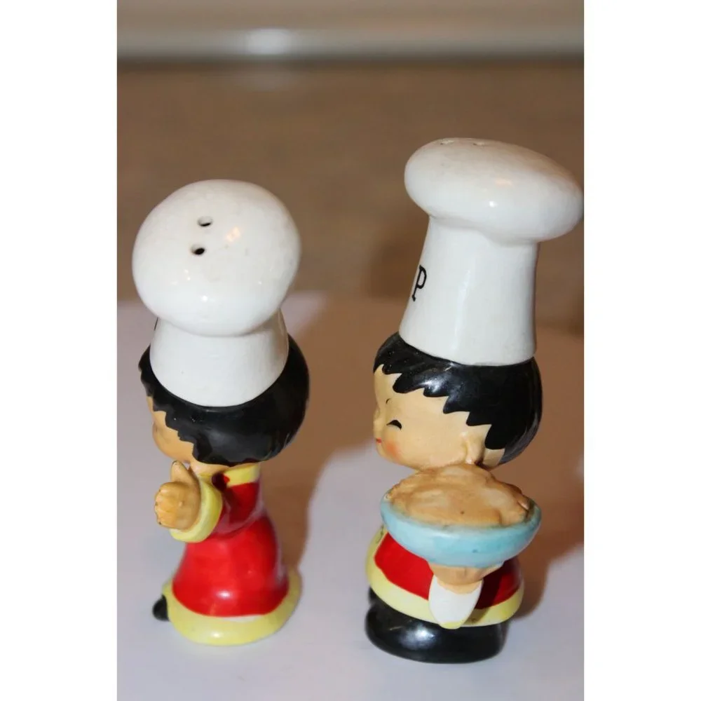 Salt & Pepper Shakers - Vintage Oriental Kid Chefs